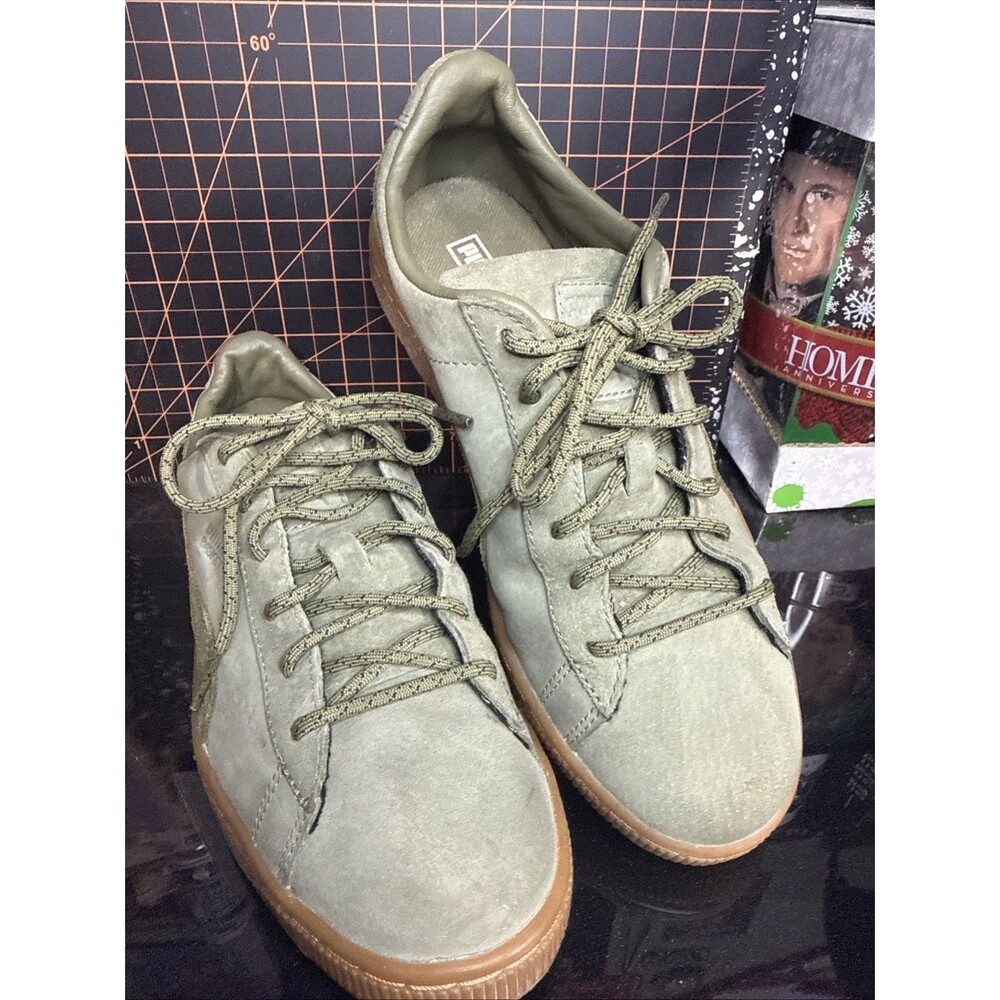 Puma Suede Classic Olive Green Gum Sole Sneakers Mens 7C EU39 363914-04